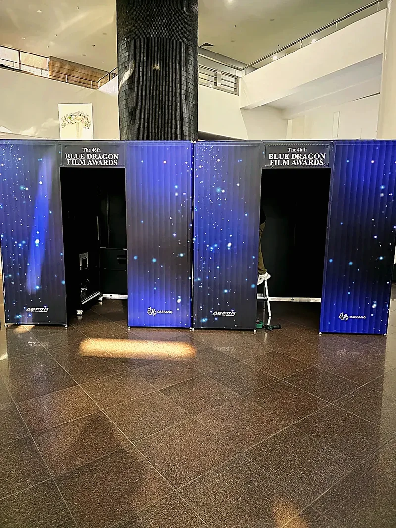 LED 랩핑 포토부스 3대 동시 설치